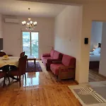 Atelier Poly - Two Bedroom Apartment For 5 Persons -50M To Metro Sintrivani Station- 6Th Floor Plain View - Center -