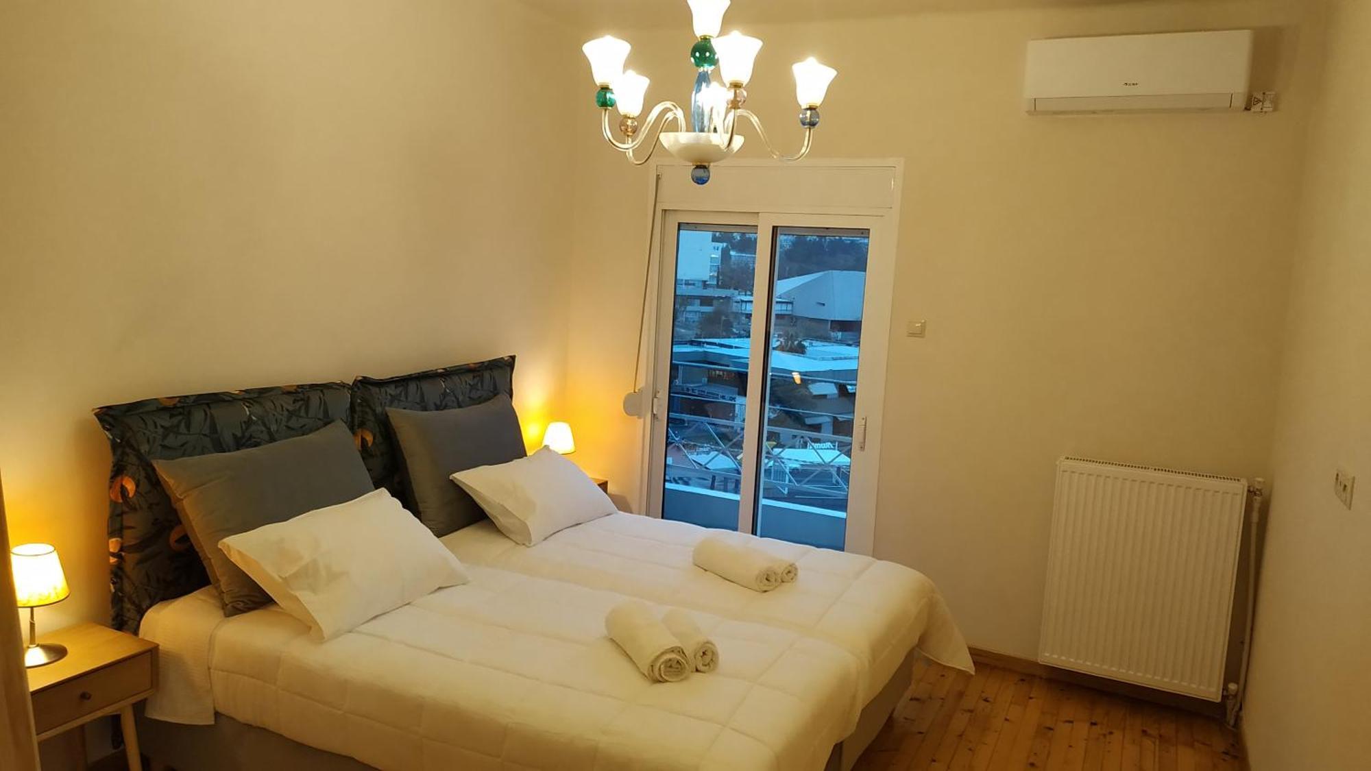 Apartment Atelier Poly - Two Bedroom For 5 Persons -50m To Metro Sintrivani Station- 6th Floor Plain View - Center - Thessaloniki