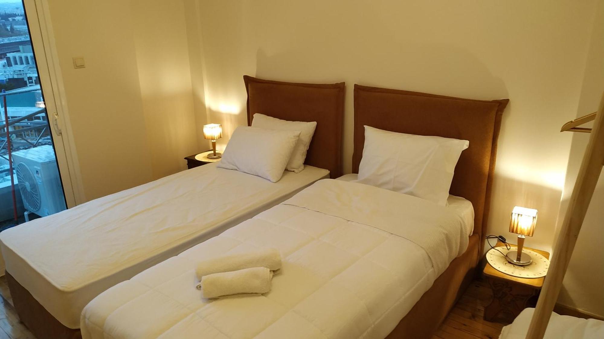 Atelier Poly - Two Bedroom For 5 Persons -50m To Metro Sintrivani Station- 6th Floor Plain View - Center -