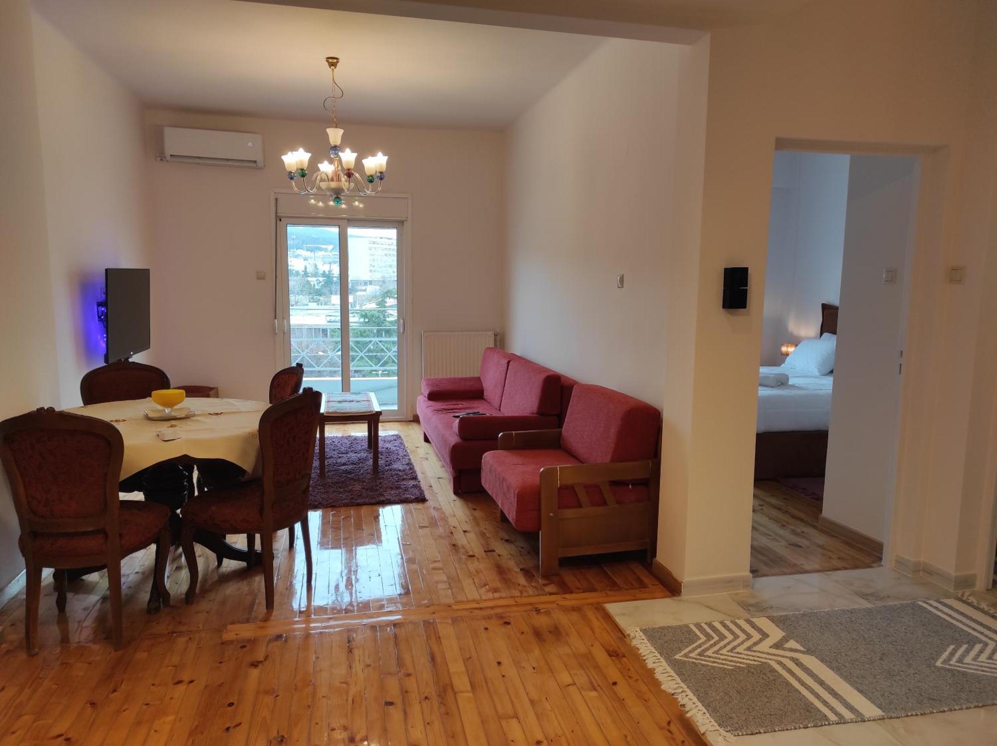 Atelier Poly - Two Bedroom For 5 Persons -50m To Metro Sintrivani Station- 6th Floor Plain View - Center - *